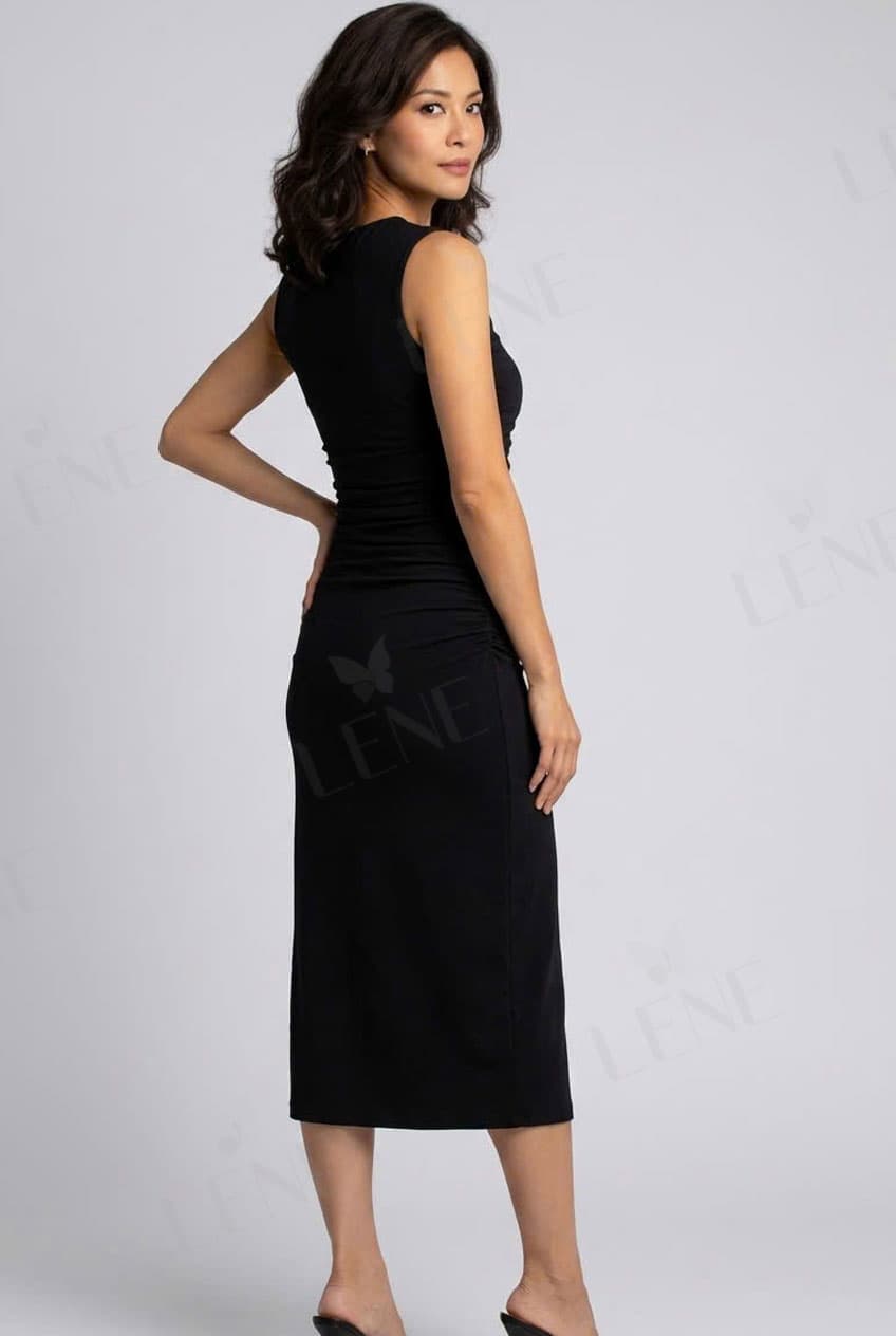 Đầm bodycon đen sát nách nhún sườn tôn dáng - View 3
