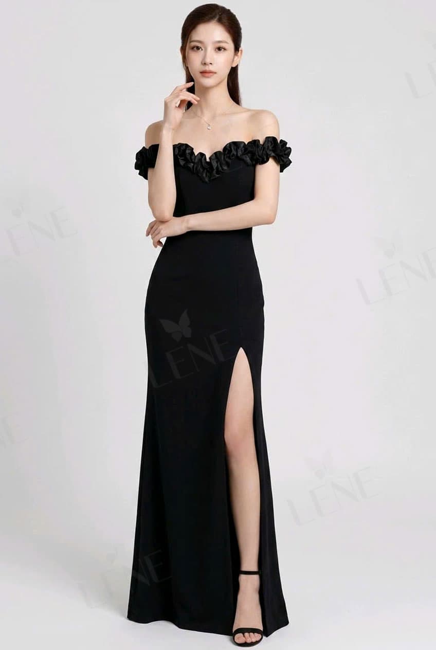 Đầm dạ hội trễ vai phối bèo nhung xẻ tà quyến rũ - View 3