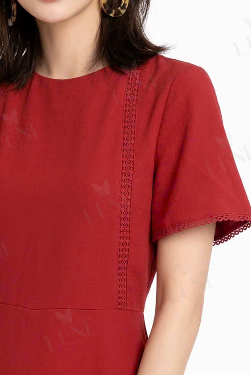 Jumpsuit short linen cổ tròn phối ren hở lưng - View 4