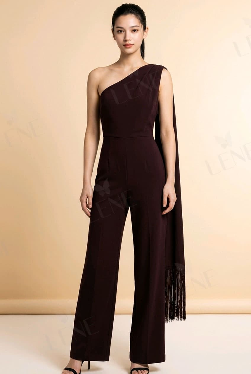 Jumpsuit lệch vai phối khăn choàng tua rua